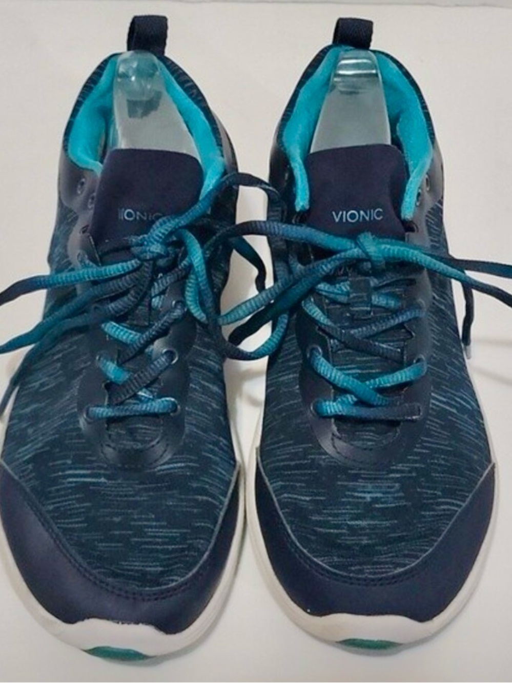Vionic Women's Navy and Teal agile fyn orthotic Lace-Up Athletic Sneakers